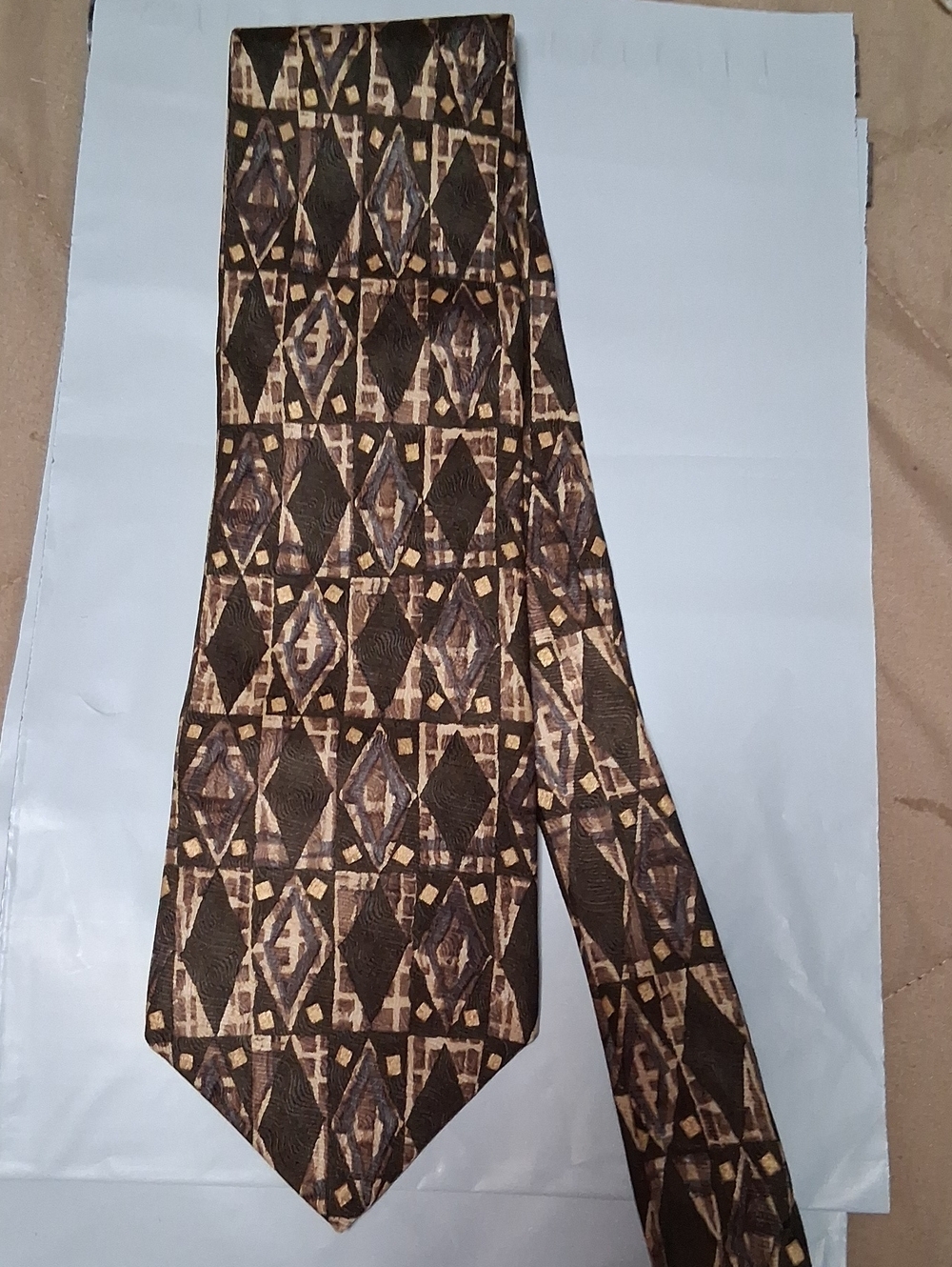 Alexander Julian Brown Geometric Diamond-Print Silk Tie